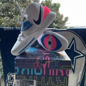 Nike Kyrie 6 Vast Grey/Black/Soar